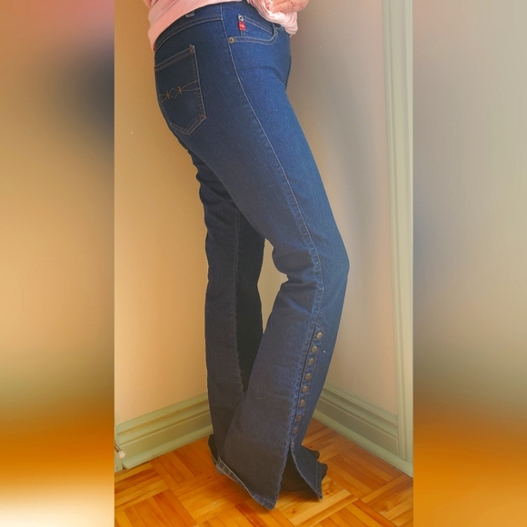 Mudd Vintage Flare Jean's With Buttons - Picture 1 of 10